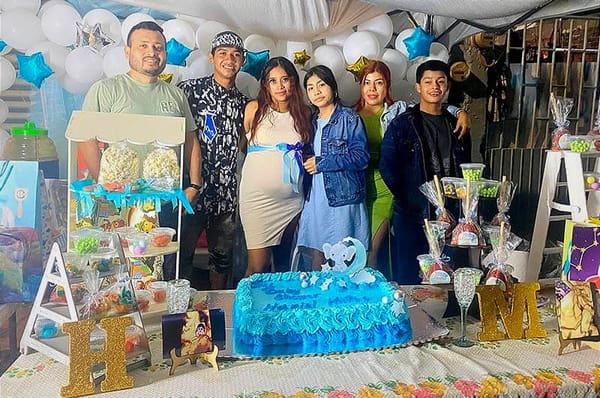 BABY SHOWER PARA JENNIFER! - LO ESPERAN CON MUCHO AMOR