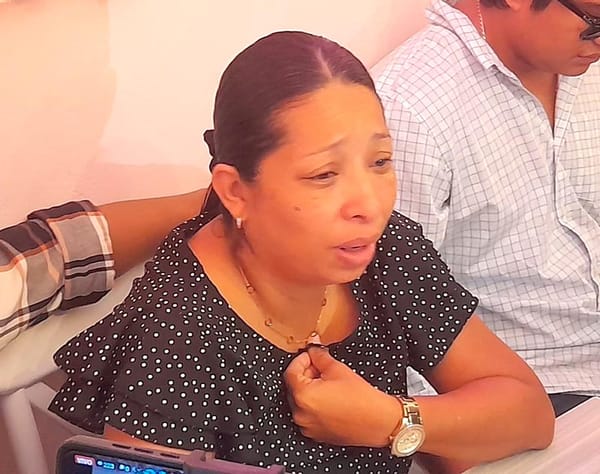 ¡MADRE EXIGE JUSTICIA POR SU HIJO QUE MURIÓ ATROPELLADO POR CAMIONETA DE LA CFE!