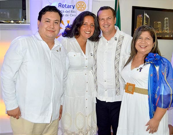 MARÍA ISABEL RINDIÓ PROTESTA! - NUEVA PRESIDENTA DEL CLUB ROTARIO