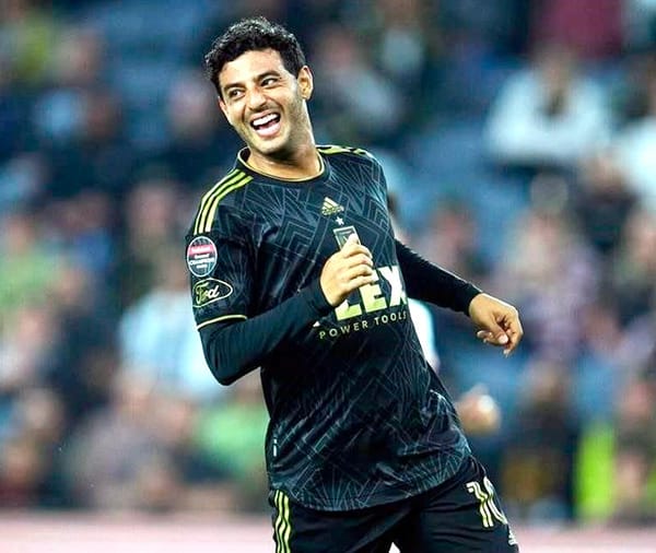 LAFC ANUNCIA EL REGRESO DE CARLOS VELA