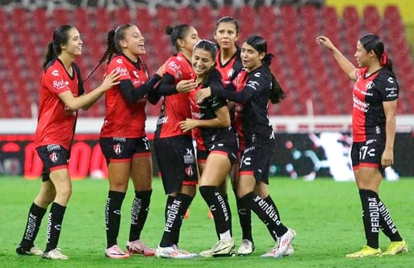 ¡ATLAS FEMENIL SIGUE EN ASCENSO Y GOLEA A SAN LUIS!