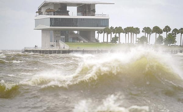 ¡“HELENE” YA ES CATEGORÍA 4 Y TOCA TIERRA EN FLORIDA!