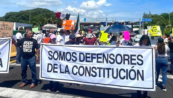 ¡NO PARAN! - *Hasta cerraron la autopista de Veracruz-La Antigua