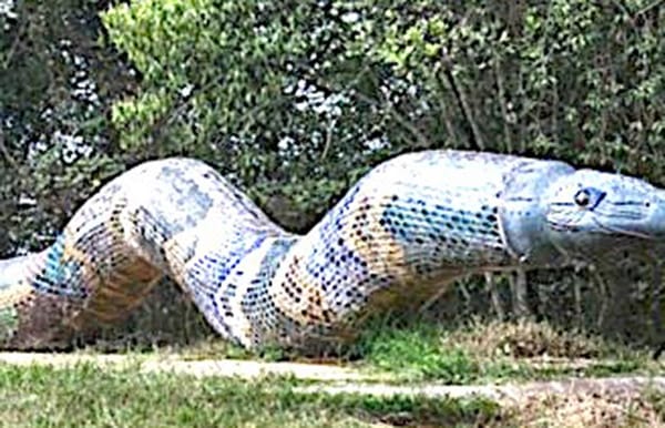 ¡DESTRUYEN SERPIENTE EMPLUMADA! - La escultura fue demolida como parte de los trabajos para creación del Parque Naturalia