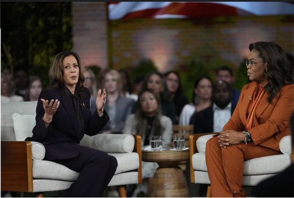 ¡HARRIS BUSCA EL IMPULSO DE OPRAH COMO PARTE DE SU ESTRATEGIA DE MEDIOS DIGITALES!