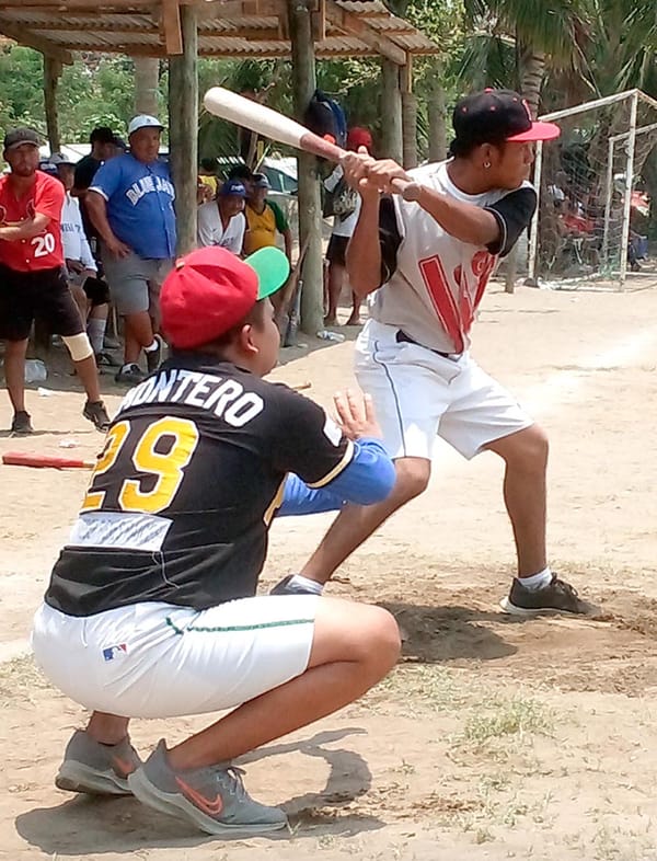 ¡CAYO PERICO Y CARDENALES SE APUNTAN TRIUNFO EN LA PELOTA TIPO PLAYERO!