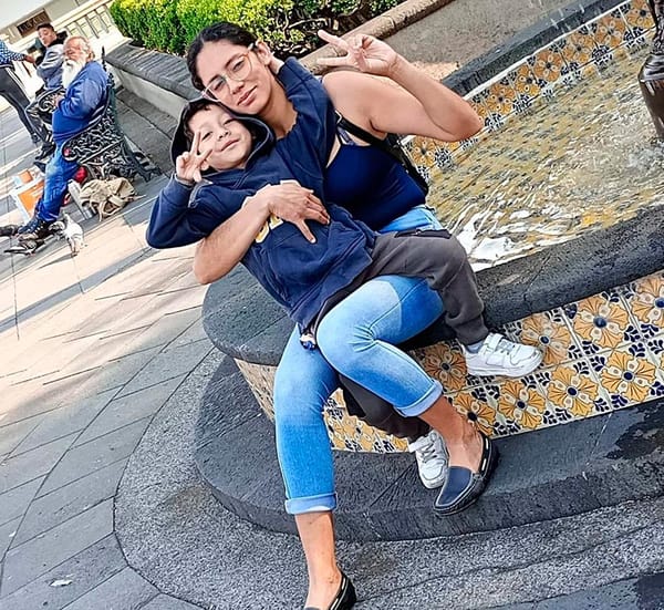 ¡DESAPARECEN JOVEN MAMÁ Y SU PEQUEÑO HIJO EN XALAPA!