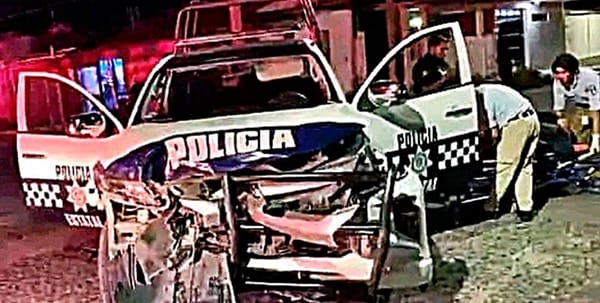 ¡ENCONTRONAZO ENTRE PATRULLAS DE LA SSP Y POLICÍA MUNICIPAL!