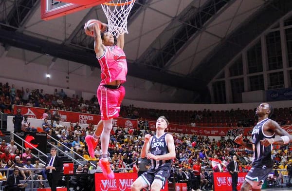 ¡HALCONES ROJOS APLASTAN A LAS ABEJAS! - * Victoria de 96 a 86 a León