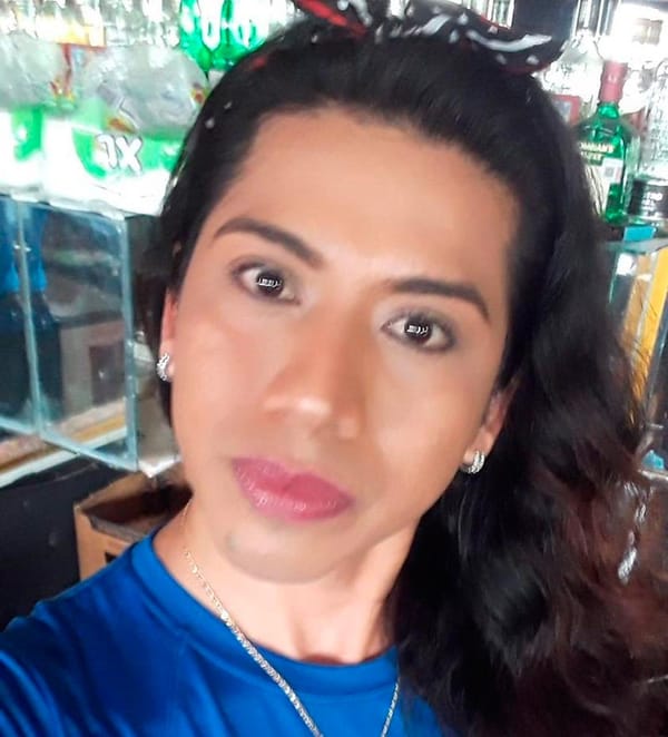 ¡BALEAN A MUJER TRANS!