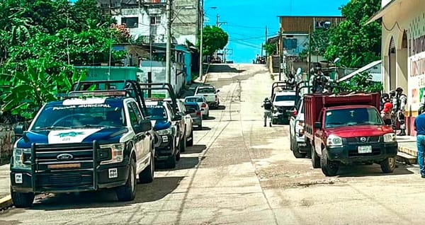 ¡GANADERO CAE DEL CABALLO Y DESAPARECE ARRASTRADO POR LA CORRIENTE DEL RÍO!