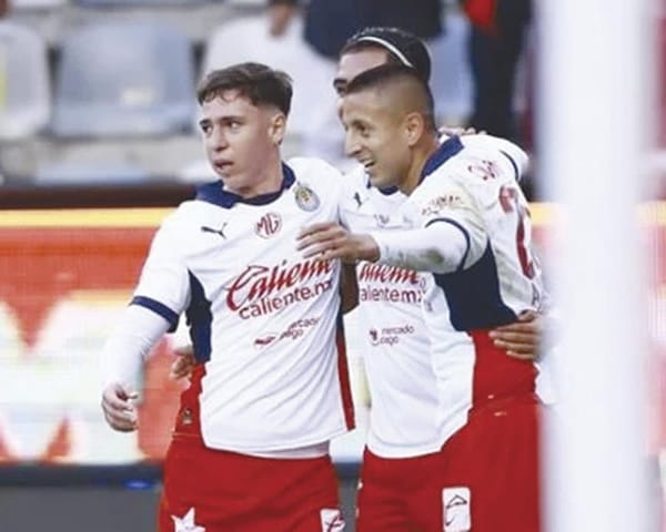 ¡CHIVAS RECUPERA TERRENO TRAS VENCER AL PACHUCA!