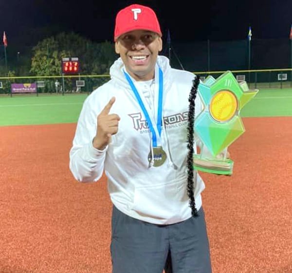 ¡ARGENIS RODRIGO, MÁNAGER DE EL ÁGUILA FEMENIL DE SOFTBOL!