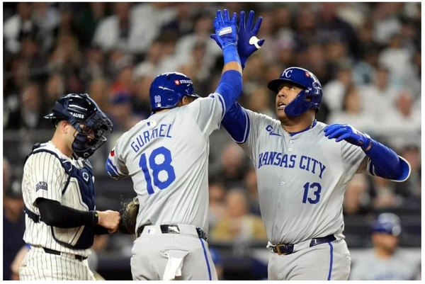 ¡LOS ROYALS EMPATAN SERIE ANTE YANKEES!