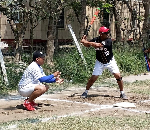 ¡GANAN LOS FAVORITOS EN LA PELOTA DE LA CUAUHTÉMOC!