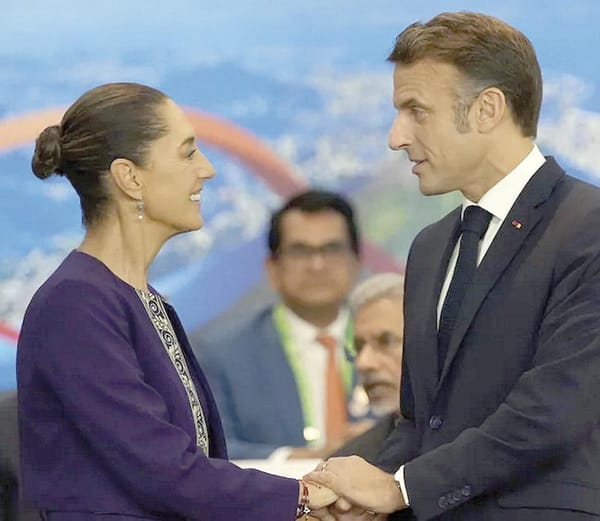 ¡“QUÉ ELEGANCIA LA DE FRANCIA”! - *El gesto de Emmanuel Macron con Claudia Sheinbaum que se volvió viral en el G-20