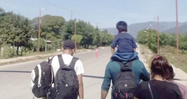 ¡CARAVANA MIGRANTE DE MÁS DE MIL 600 PERSONAS LLEGA A OAXACA!