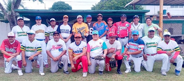 ¡PHILLIPS DE LA CEIBA VISITA A AMIGOS Y COMPADRES!