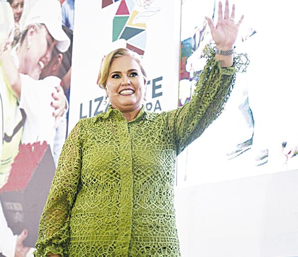 ¡LIZZETTE DIO SU TERCER INFORME!