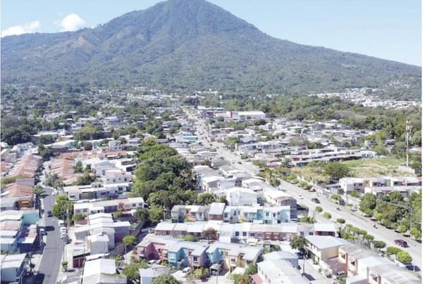 ¡TIEMBLA EN GUATEMALA Y EN SAN SALVADOR! - AY NANITAS