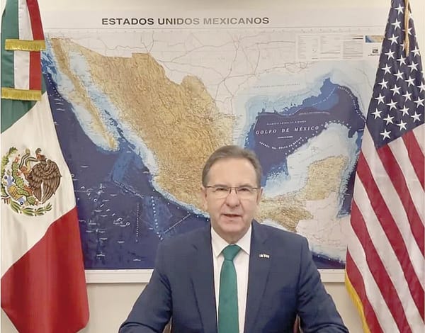 ¡ESTEBAN MOCTEZUMA SE MANTIENE AL FRENTE DE LA EMBAJADA DE MÉXICO EN EU!